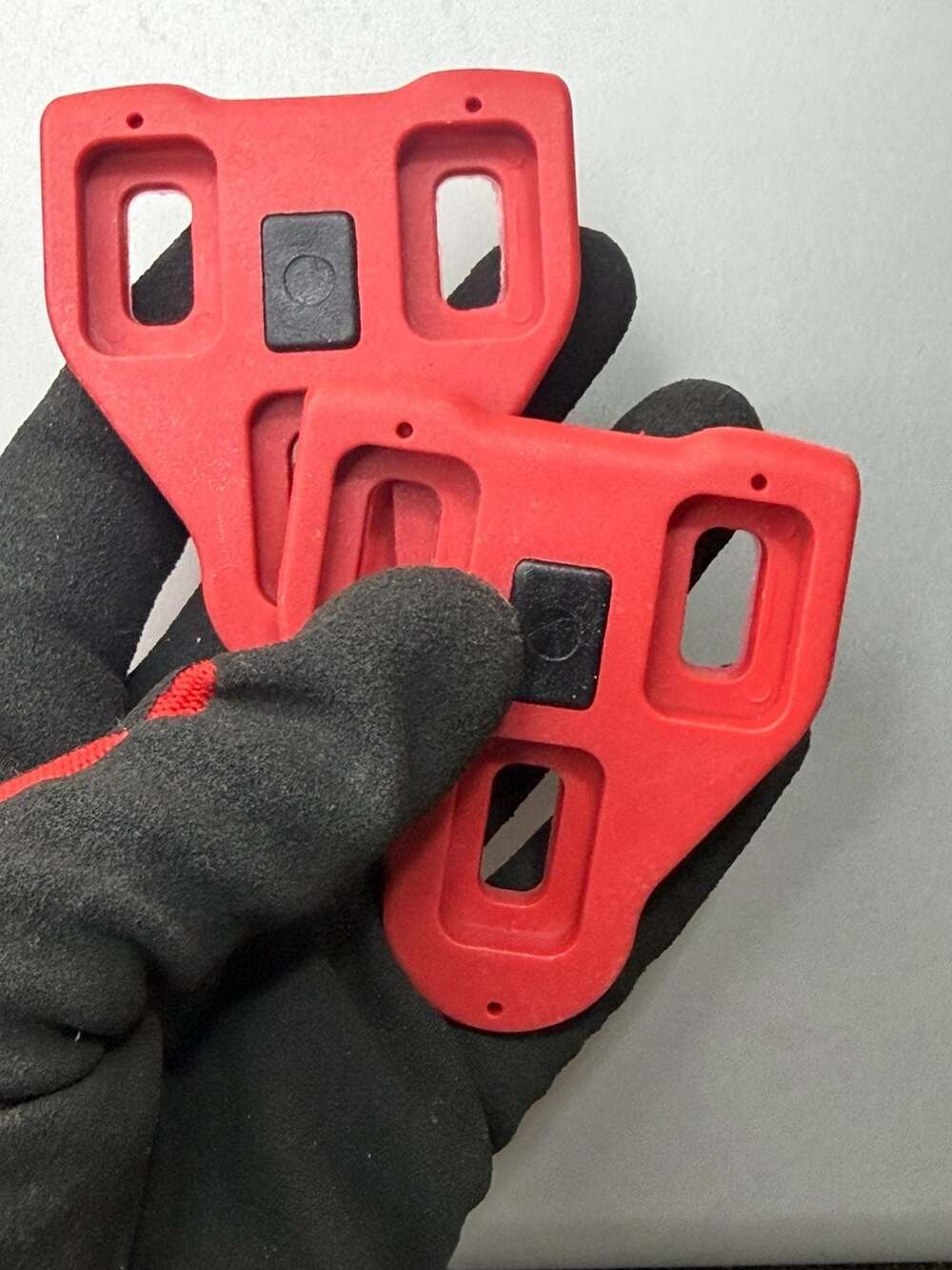 Shimano SPD-SL Road Bike Cleats - Red